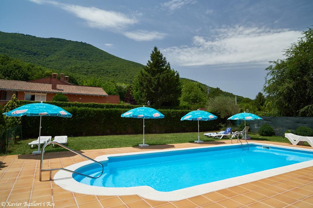 Apartamentos Fonda Finet Sant Felíu de Pallarols Dış mekan fotoğraf