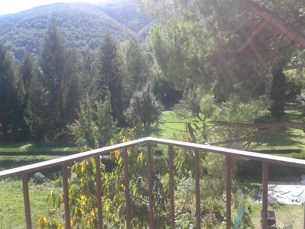 Apartamentos Fonda Finet Sant Felíu de Pallarols Oda fotoğraf